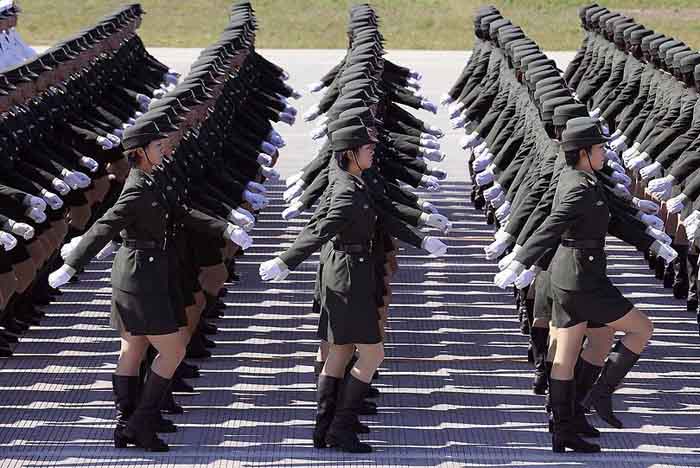 mulheres a marchar